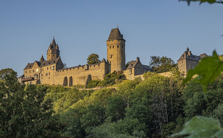 Burg Altentierberg, Germany